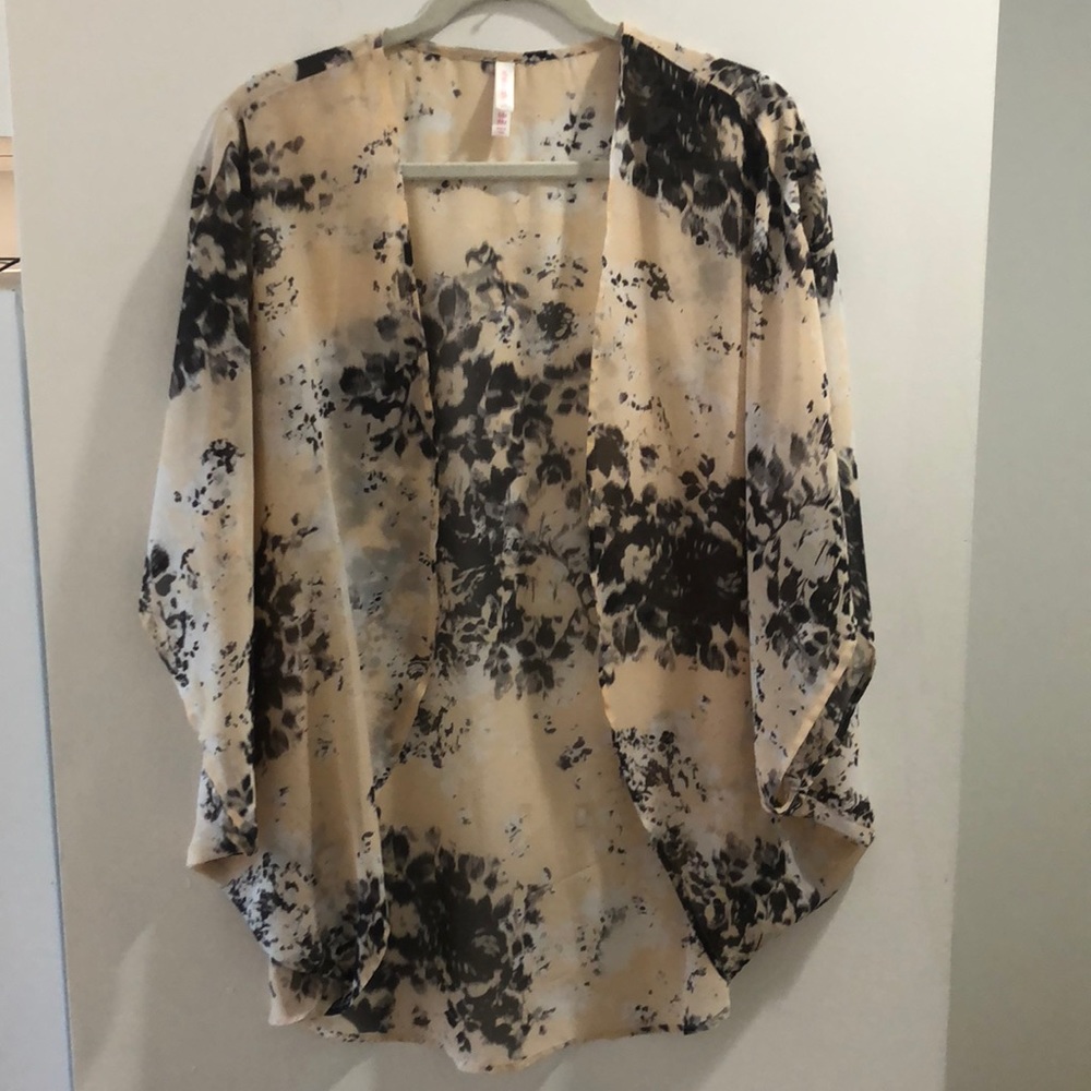 Donating soon! Floral Printed Kimono